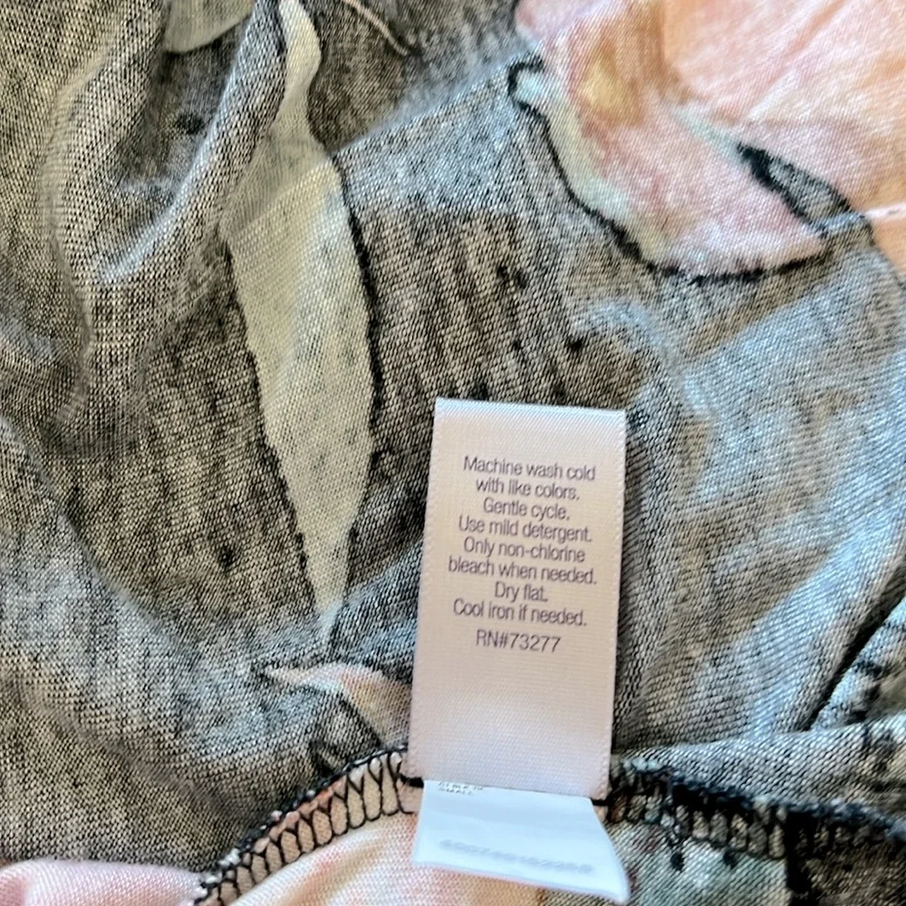 Jennifer Lopez Womans Top - Picture 7 of 8